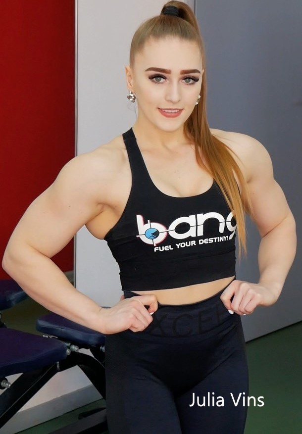 TOP 21 MODELS TWENTY ONE SEXY FEMALES BODYBUILDERS WORLD S SEXIEST